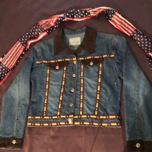 Crest Jeans, jeans jacket, size Large